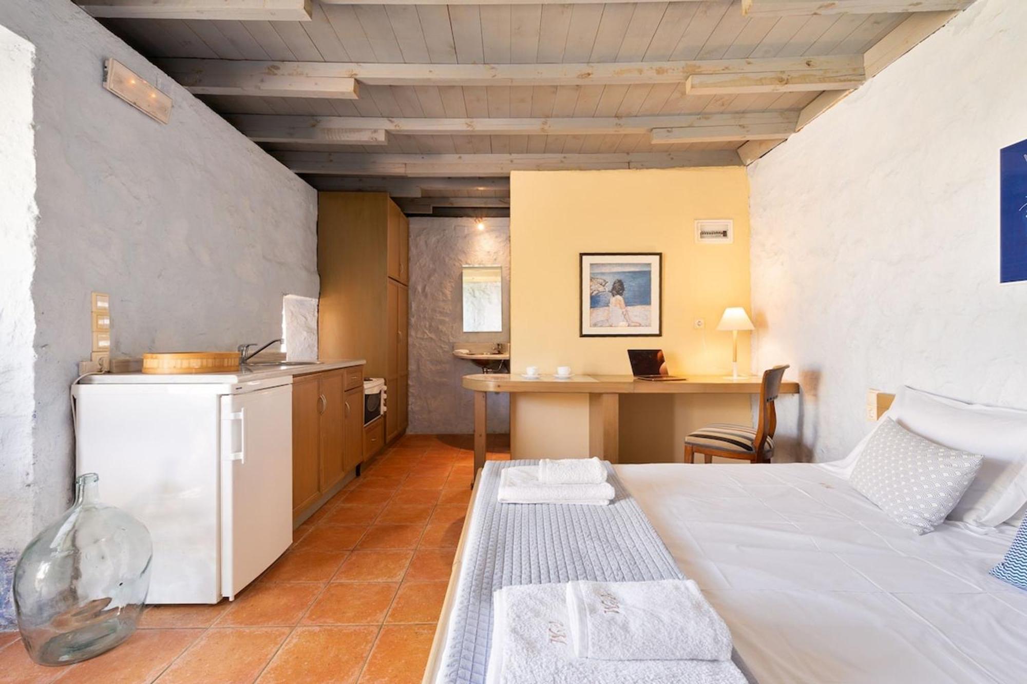 Villa Mediterranea, With Heated Pool Livadia  Экстерьер фото